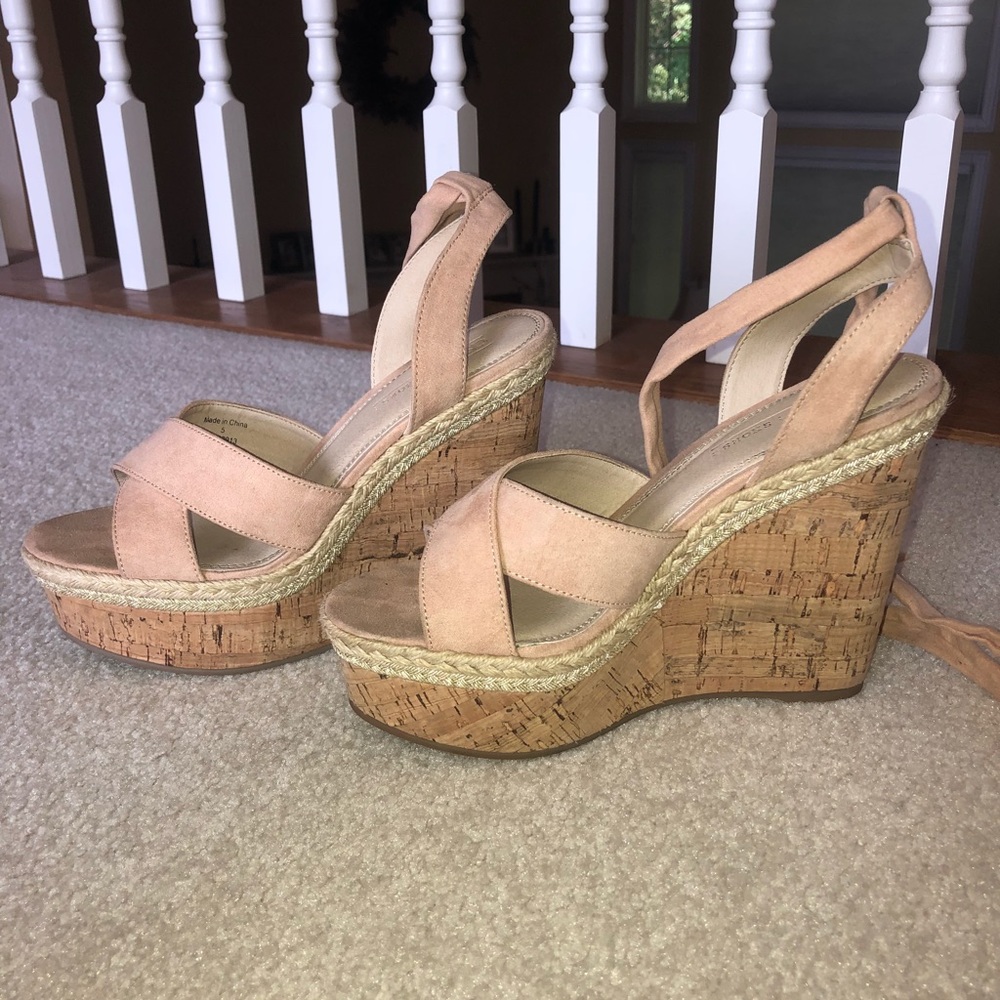 Wrap Up Blush Wedges